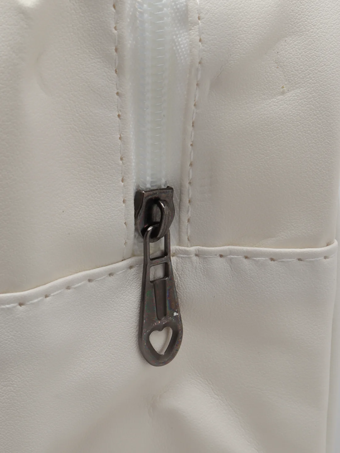 Белый косметичка-органайзер Washbag, 4 цвета