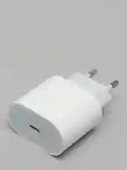 Белый блок питания для Apple с Type-C с быстрой зарядкой 20W СЗУ зарядное устройство для айфона