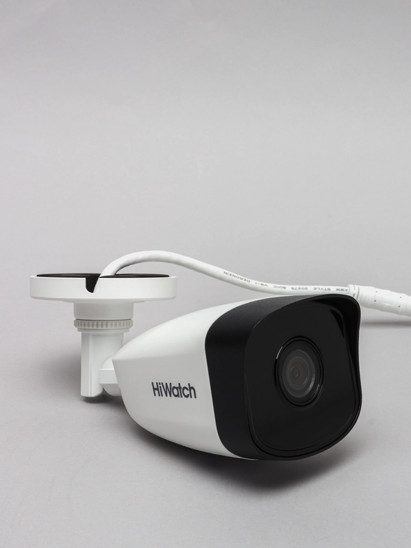 IPC-B020 Уличная цилиндрическая IP-видеокамера HiWatch, 2 Мп с EXIR-подсветкой, 25 м