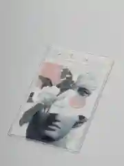 Белый бейджи прозрачные "Голография"
