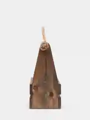 Коричневый деревянный ящик