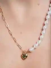 Ожерелье с искуственным жемчугом