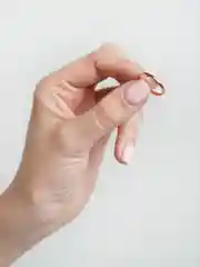 Розовый кольцо обручальное тонкое из стали, 2 цвета