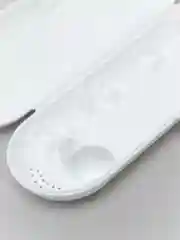 Белый футляр для электрической зубной щетки Oral-B
