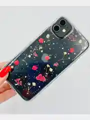 Розовый чехол "Настоящие цветы" для iPhone 11