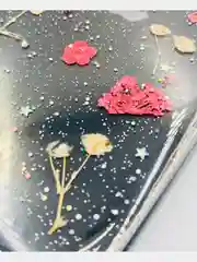 Розовый чехол "Настоящие цветы" для iPhone 11