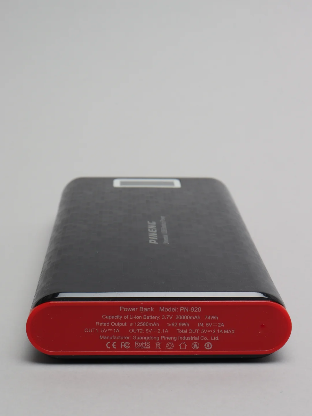 Белый внешний аккумулятор Power Bank Pineng PN-920, 20000 мАч Повербанк Поурбанк