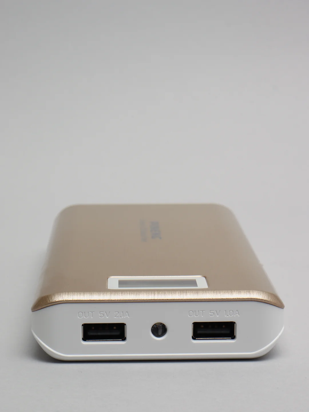 Золотой внешний аккумулятор Power Bank Pineng PN-999, 20000 мАч