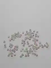 Цветные буквы бусины