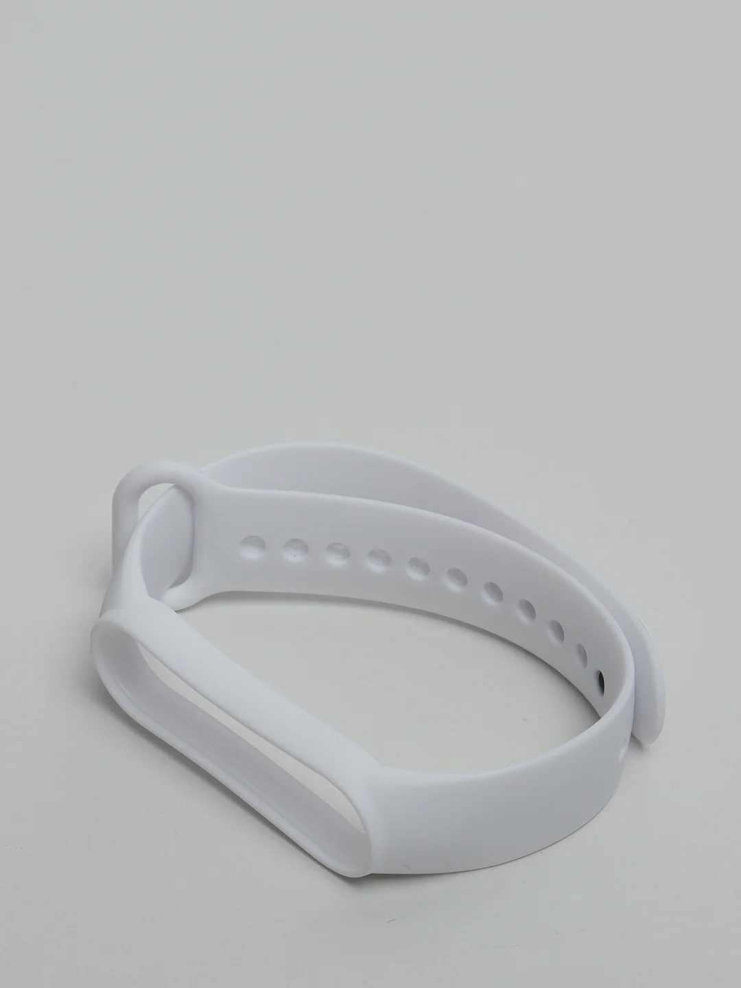 Белый ремешок для фитнес браслета Xiaomi Mi Band 5