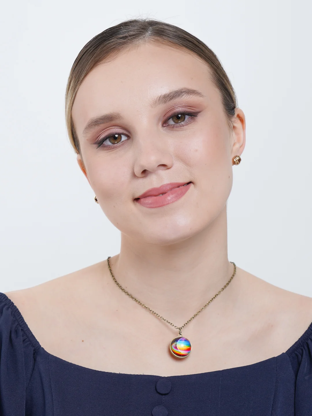 Зеленый космический кулон