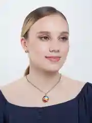 Зеленый космический кулон