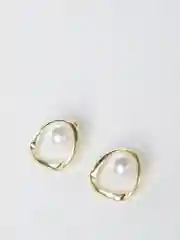 Серьги-кольца классические с декоративной вставкой из искусственного жемчуга, гвоздики