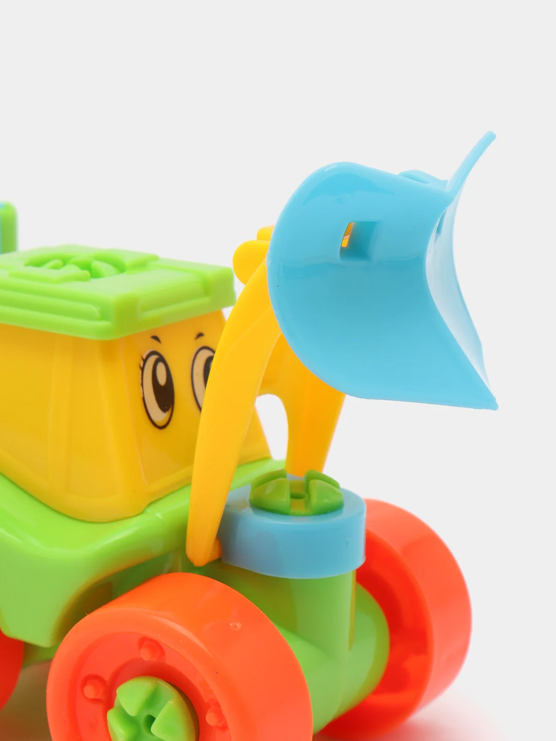 Игрушечная машина