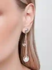 Белый серьги