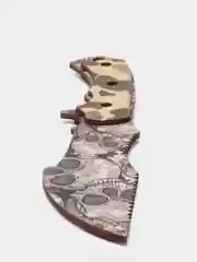 Фиолетовый деревянный нож "Зверь"
