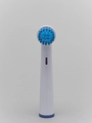 4 Насадки в комплекте для электрической зубной щетки Насадка Насадки Oral B
