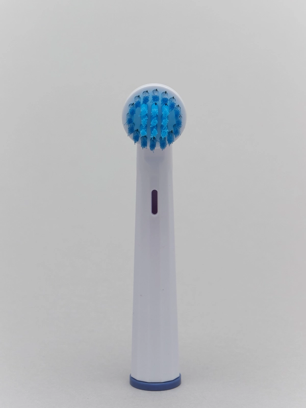 4 Насадки в комплекте для электрической зубной щетки Насадка Насадки Oral B