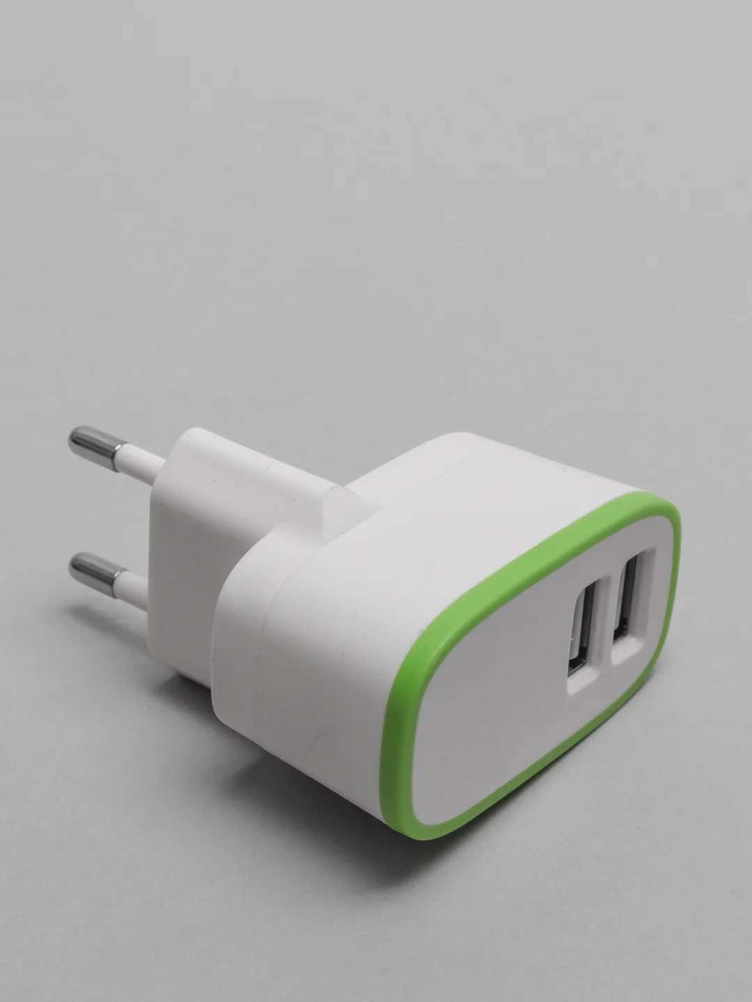 Белый сетевое зарядное устройство 2 USB СЗУ блок питания адаптер для розетки