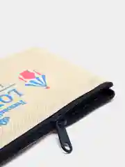 Песочный хаки пенал с принтом