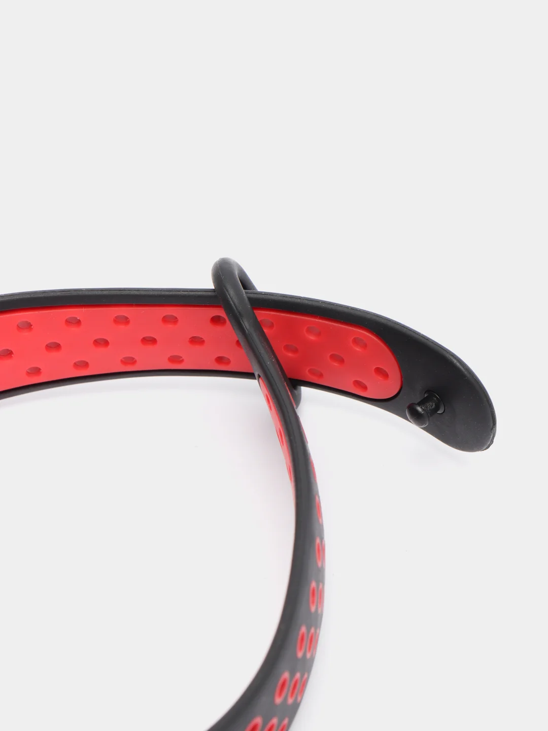 Красный перфорированный cиликоновый ремешок для Xiaomi Mi Band 3 и Mi Band 4, ми банд 3/4
