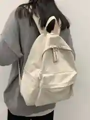Бежевый рюкзак