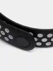 Черный перфорированный cиликоновый ремешок для Xiaomi Mi Band 3 и Mi Band 4, ми банд 3/4