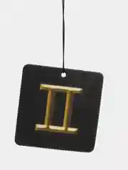 Белый ароматизатор для автомобиля / Автопарфюм / Знак Зодиака / ГОРОСКОП.