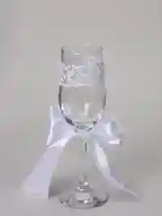 Свадебные бокалы с белым бантом