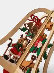 Елочные игрушки из дерева