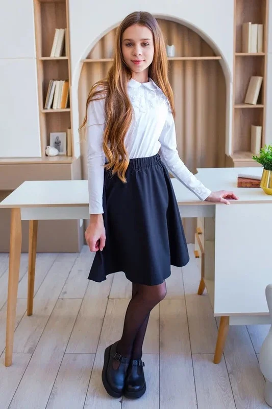 Юбка для девочки Nota Bene школьная ,полу солнце