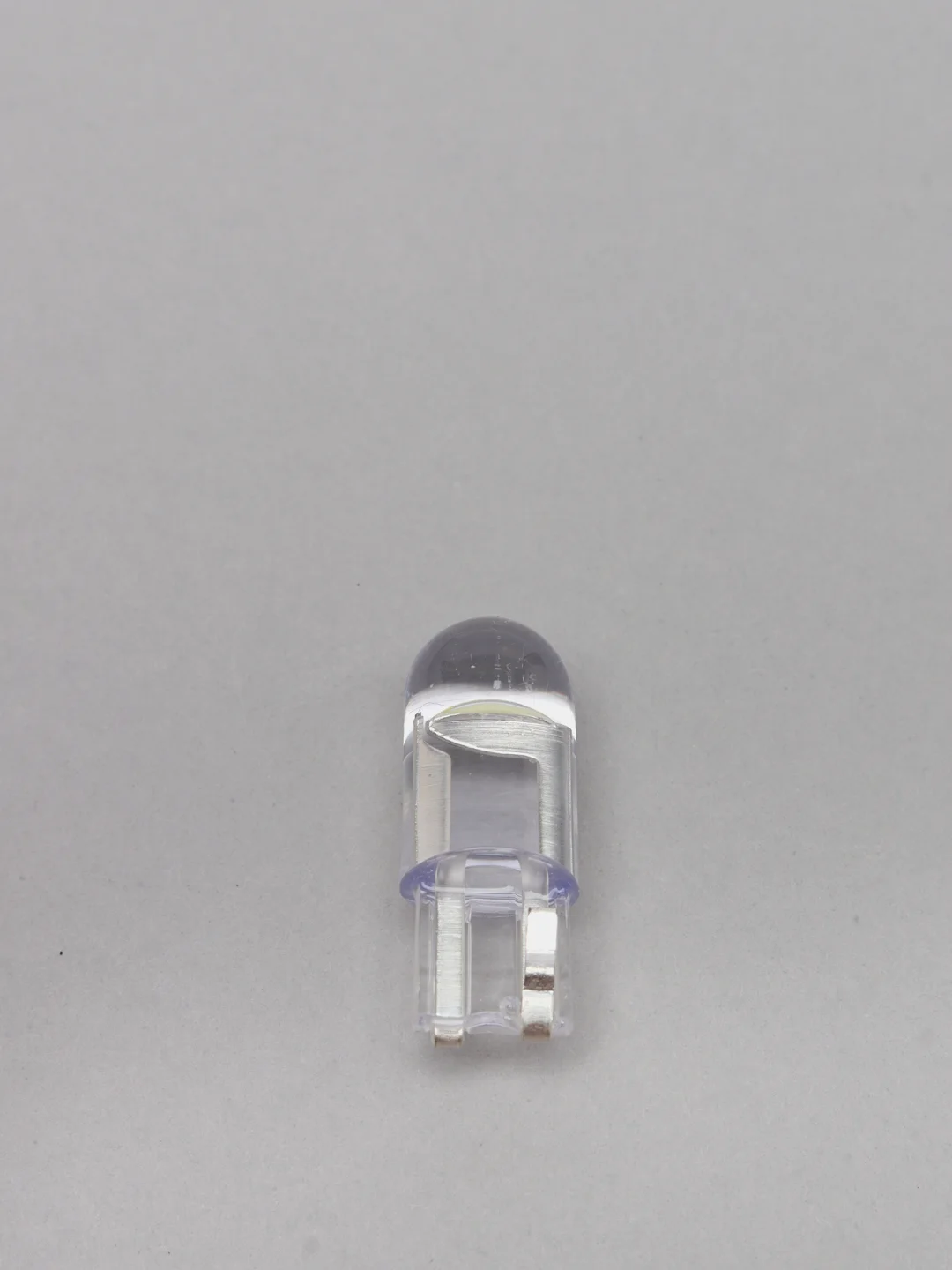Светодиодные LED габаритные лампочки лампы/огни/габаритки T10 W5W  белый цвет 6 - 16 V