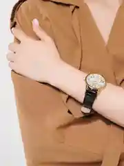 Черный женские кварцевые наручные часы