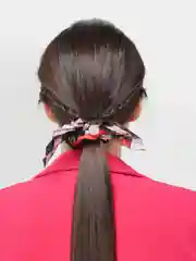 Черный резинка для волос