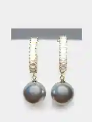 Серый серьги с крупной жемчужиной