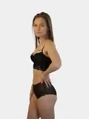 Черный кружевной комплект со стрепами
