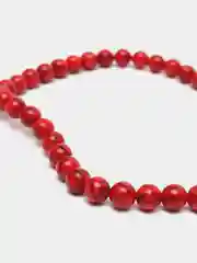 Красный бусины бирюза искусстве