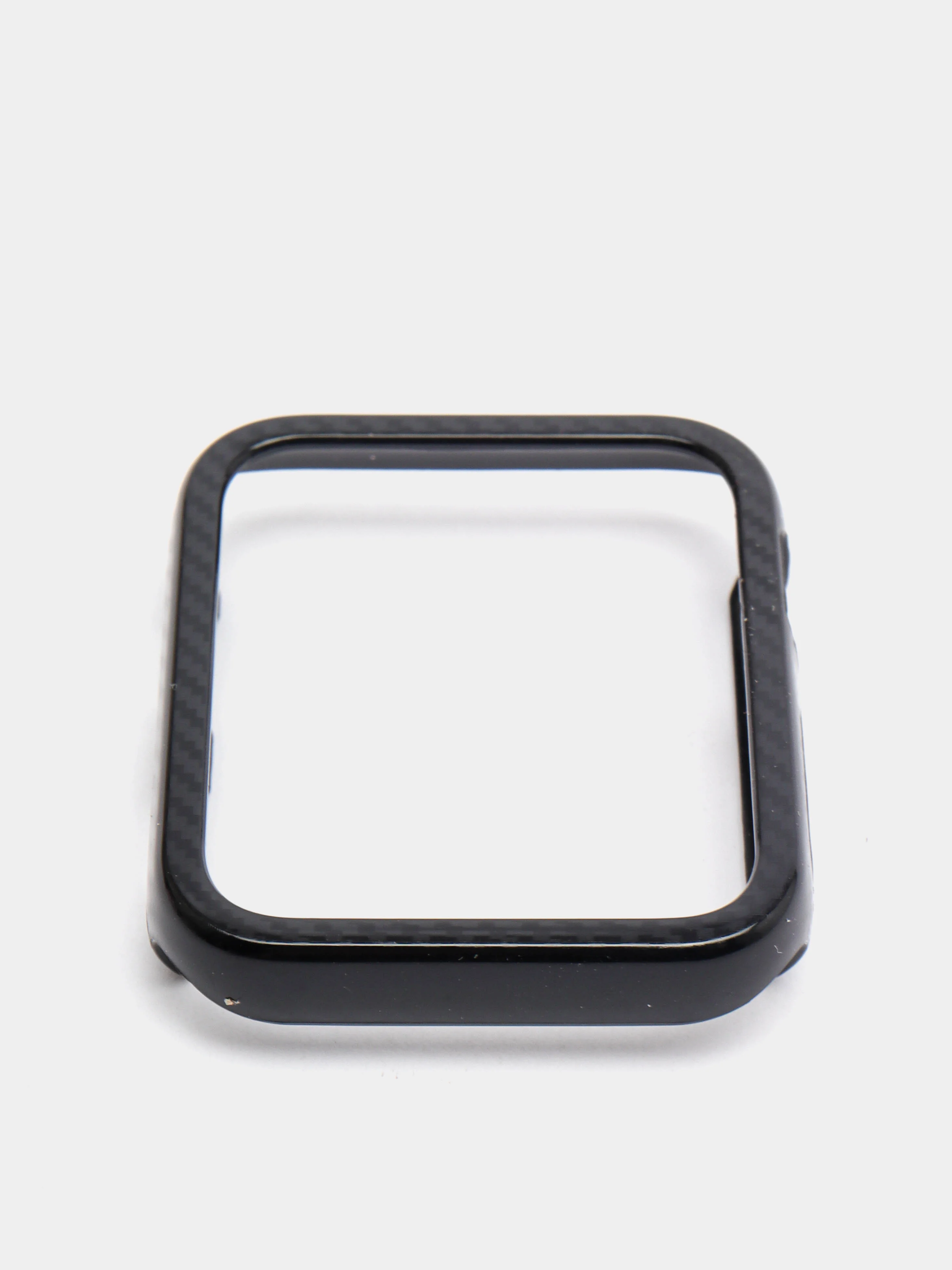 Угольный чехол для Apple Watch