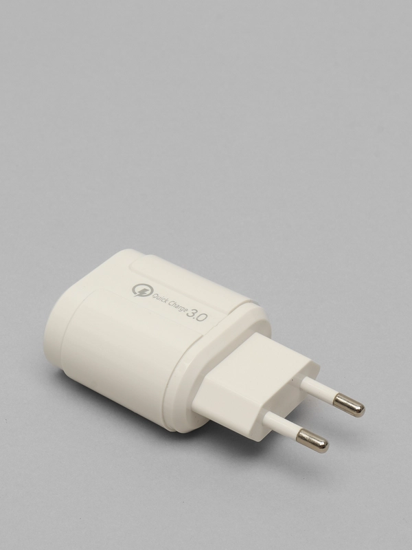 Сетевой адаптер для быстрой зарядки Quick Charge 3.0