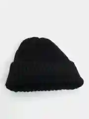 Черный шапка вязаная