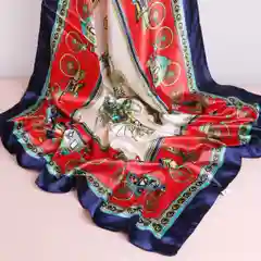 Красный платок женский на голову с принтом 90 см х 90 см