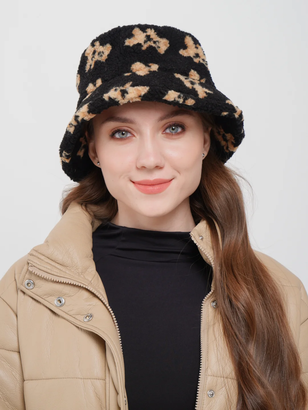 Черный панама с мишками меховая