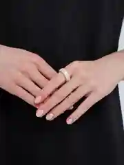 Бежевый кольца из эпоксидной смолы