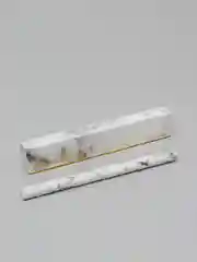 Черный карандаш для бровей с щеточкой