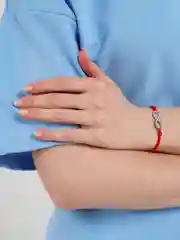 Хаки браслет, красная нить - оберег