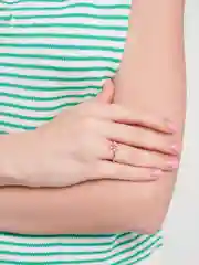 Розовый кольцо Лапка регулируемое
