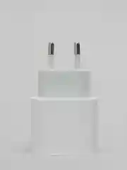 Зарядное устройство адаптер USB-C, с быстрой зарядкой для iPhone, Type-C, 20W, PD
