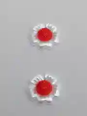 Красный кабошон "Цветочек"