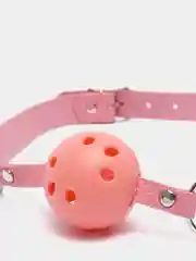 Розовый кляп в рот с шариком для БДСМ