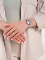 Серый женские наручные кварцевые часы